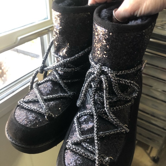 Guess sparkling boots-NEW - Picture 3 of 8